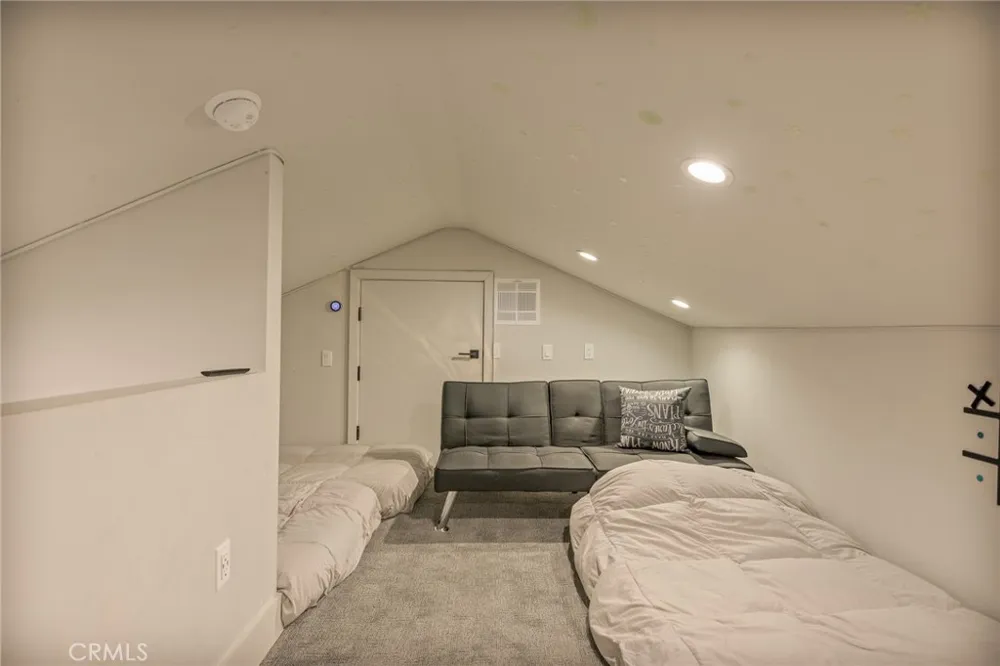 180 Ca-173 #41 Lake Arrowhead, CA 92352