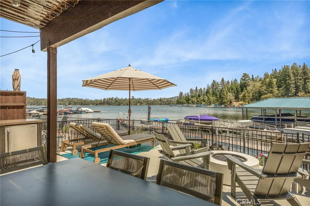 180 Ca-173 #41 Lake Arrowhead, CA 92352