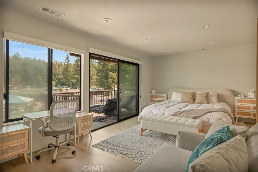 180 Ca-173 #41 Lake Arrowhead, CA 92352