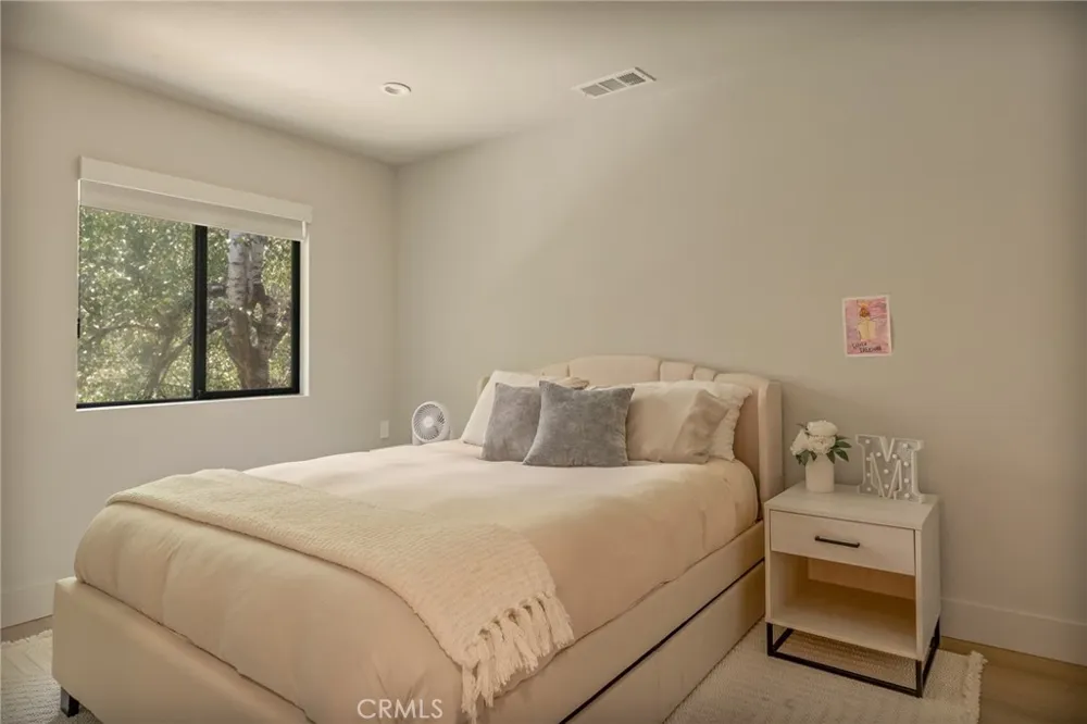 180 Ca-173 #41 Lake Arrowhead, CA 92352