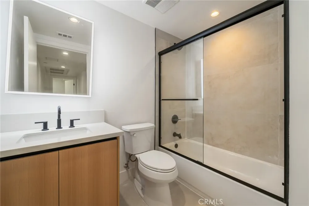 7510 Sepulveda Boulevard #101 Van Nuys, CA 91405