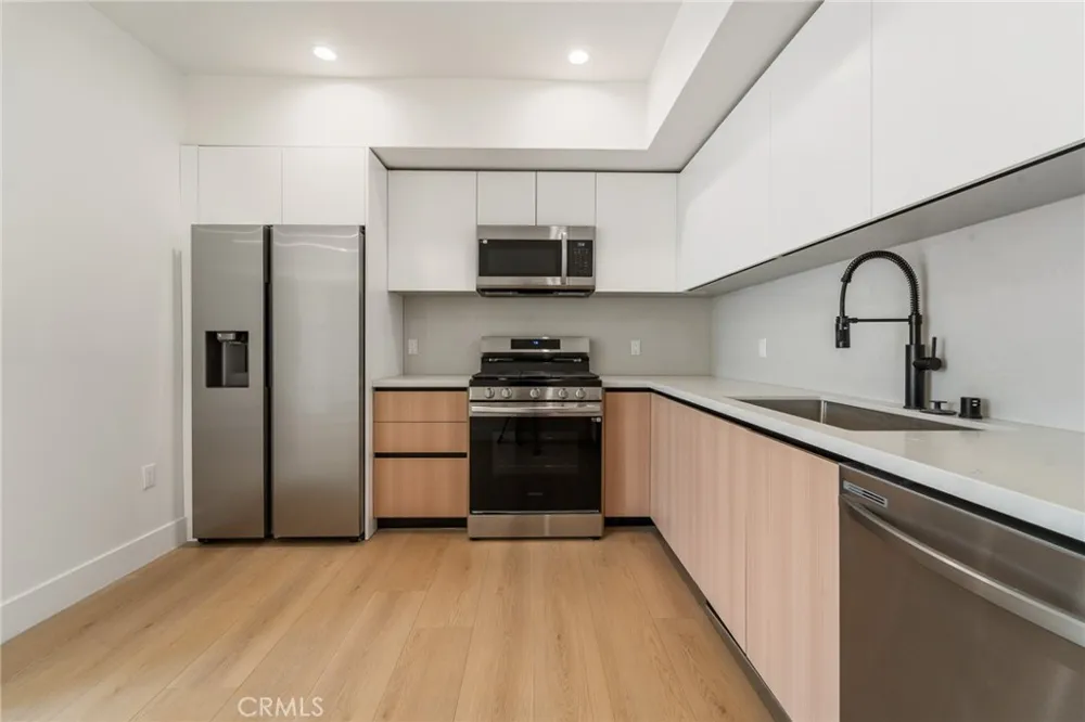 7510 Sepulveda Boulevard #101 Van Nuys, CA 91405