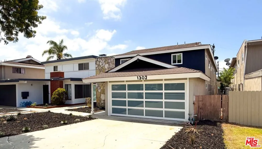 1302 Amethyst Street Redondo Beach, CA 90277