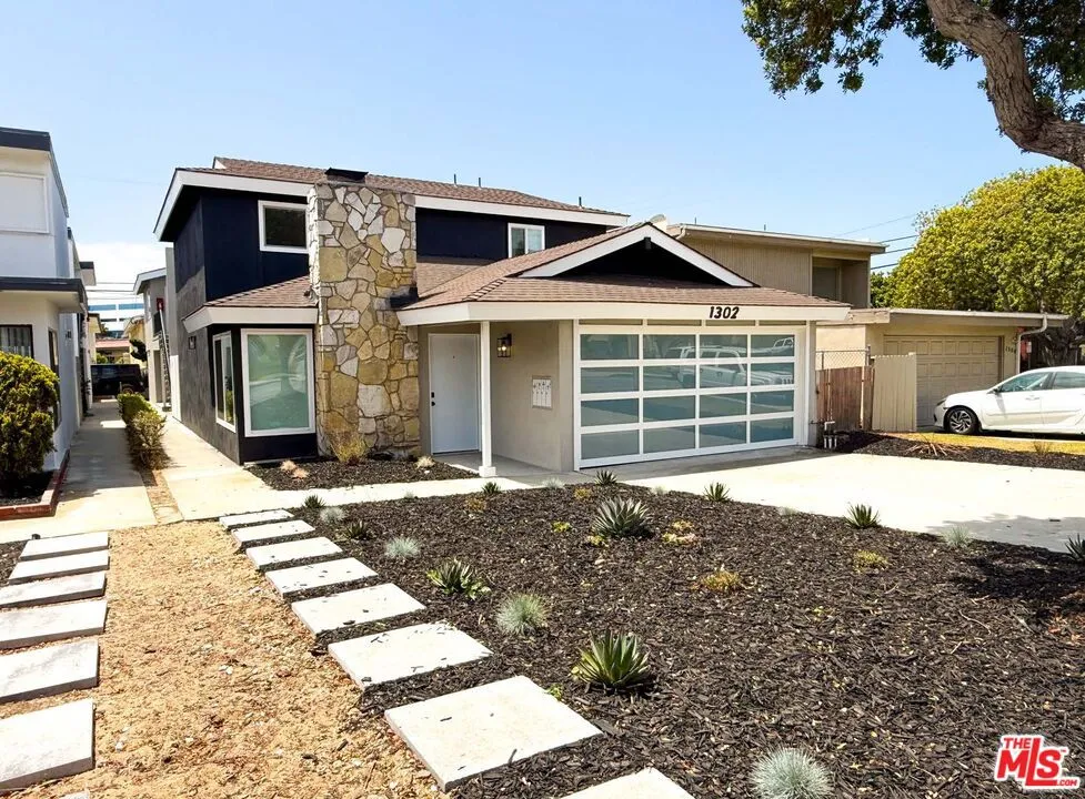 1302 Amethyst Street Redondo Beach, CA 90277