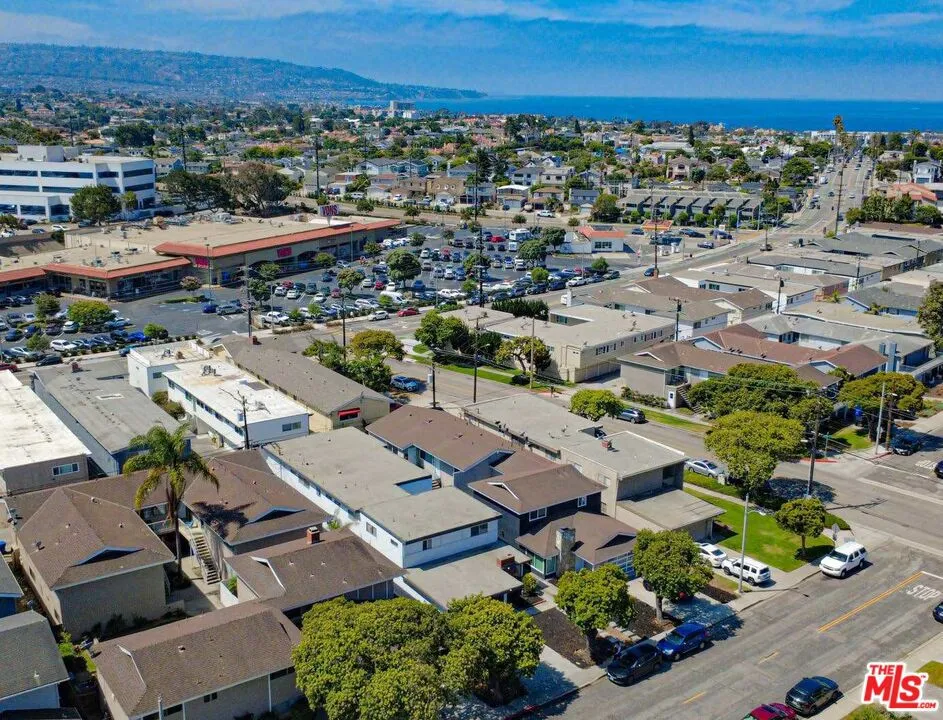 1302 Amethyst Street Redondo Beach, CA 90277