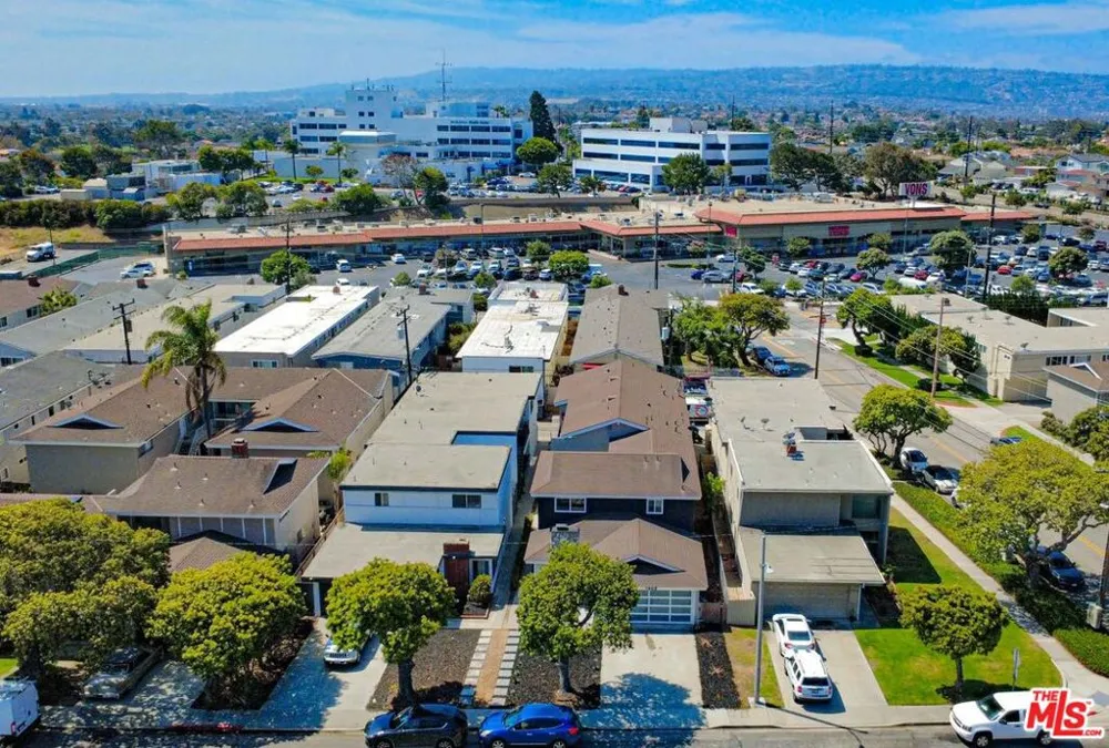 1302 Amethyst Street Redondo Beach, CA 90277
