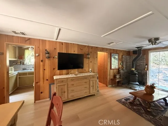 9330 Wood Forest Falls, CA 92339