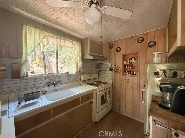 9330 Wood Forest Falls, CA 92339