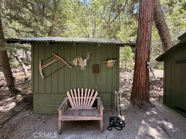 9330 Wood Forest Falls, CA 92339
