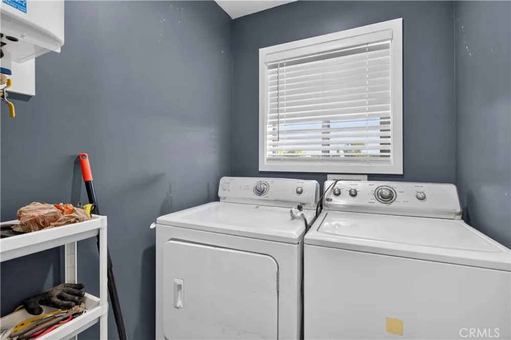 10031 E Avenue R10 Littlerock, CA 93543