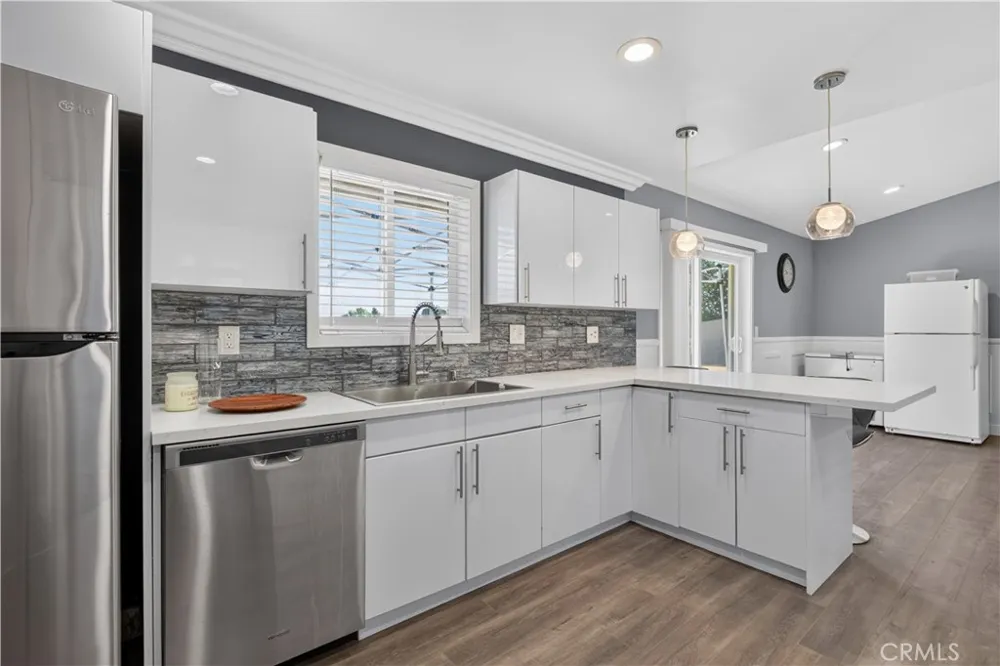 10031 E Avenue R10 Littlerock, CA 93543