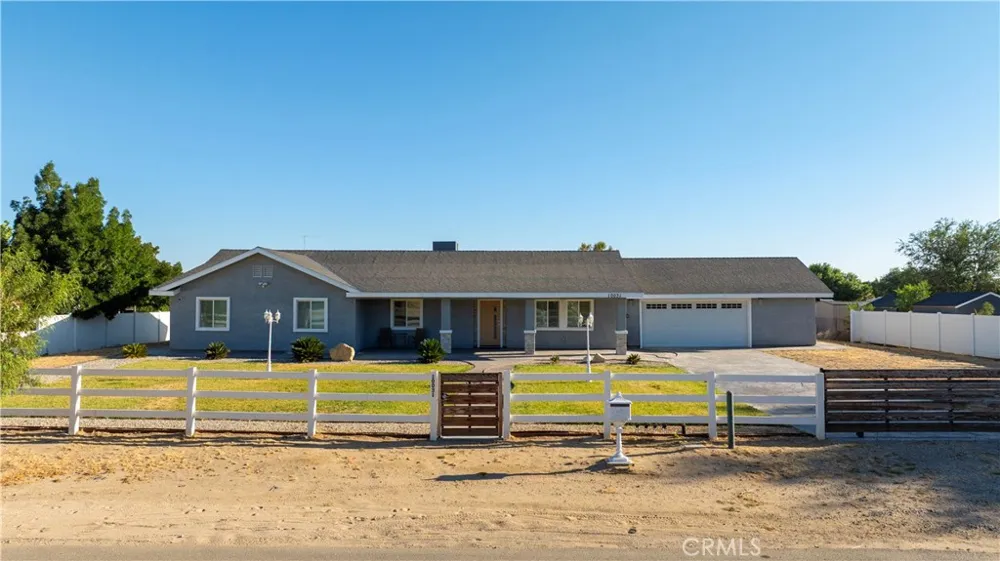 10031 E Avenue R10 Littlerock, CA 93543