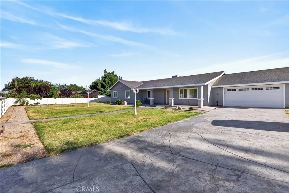 10031 E Avenue R10 Littlerock, CA 93543