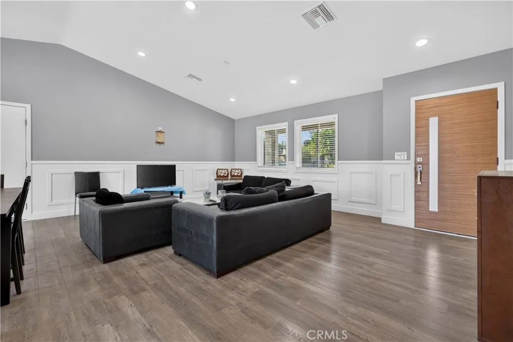 10031 E Avenue R10 Littlerock, CA 93543