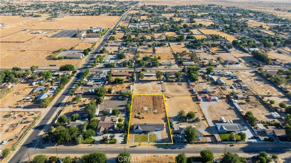 10031 E Avenue R10 Littlerock, CA 93543