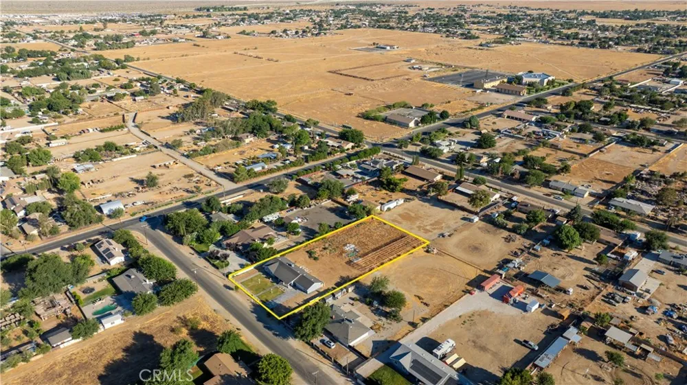10031 E Avenue R10 Littlerock, CA 93543