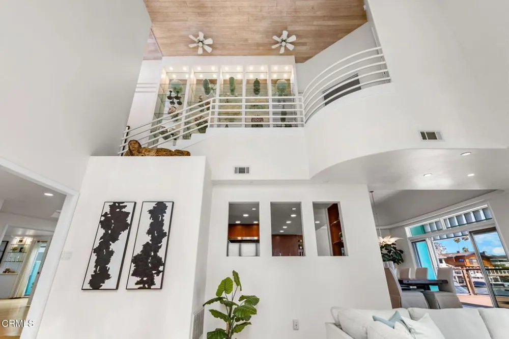 2150 Napoli Drive Oxnard, CA 93035