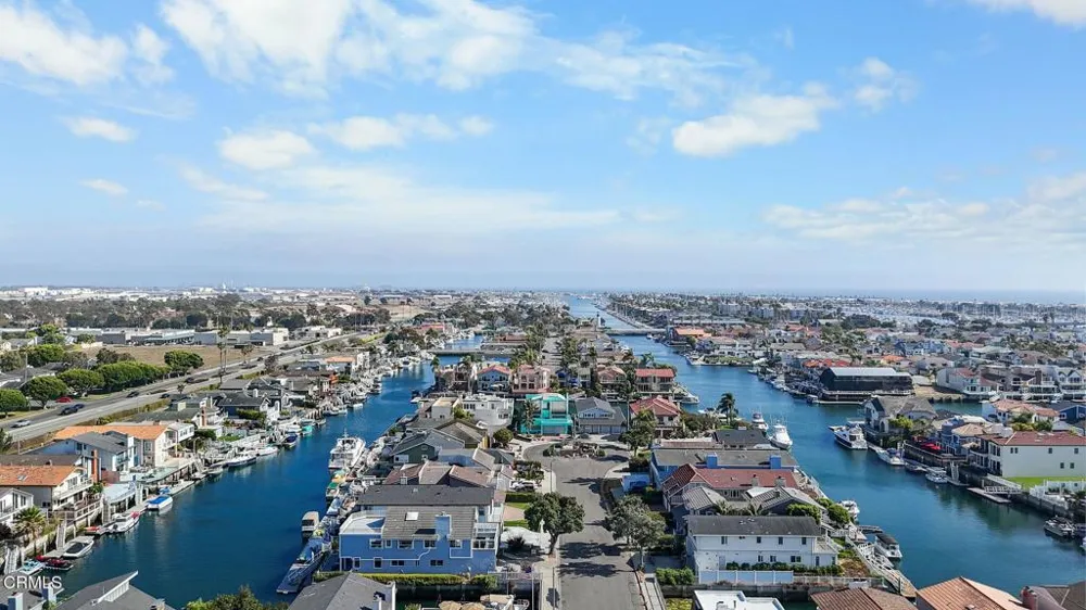 2150 Napoli Drive Oxnard, CA 93035