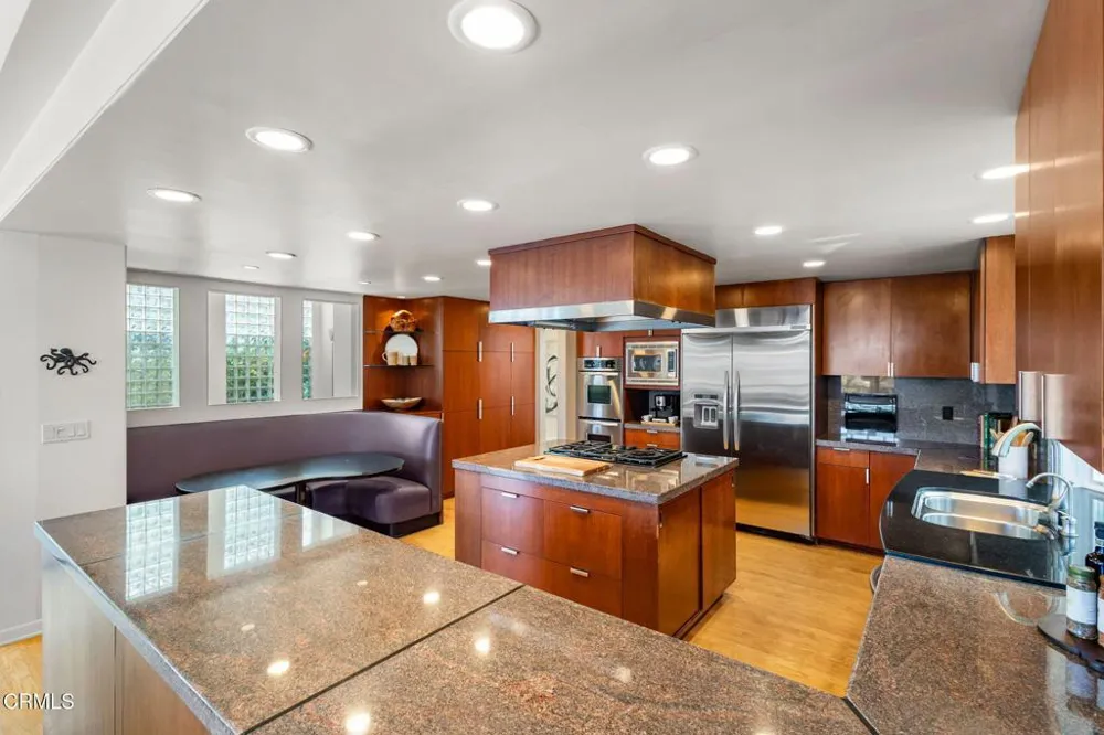 2150 Napoli Drive Oxnard, CA 93035