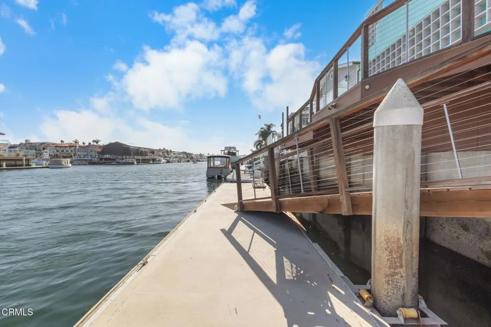 2150 Napoli Drive Oxnard, CA 93035