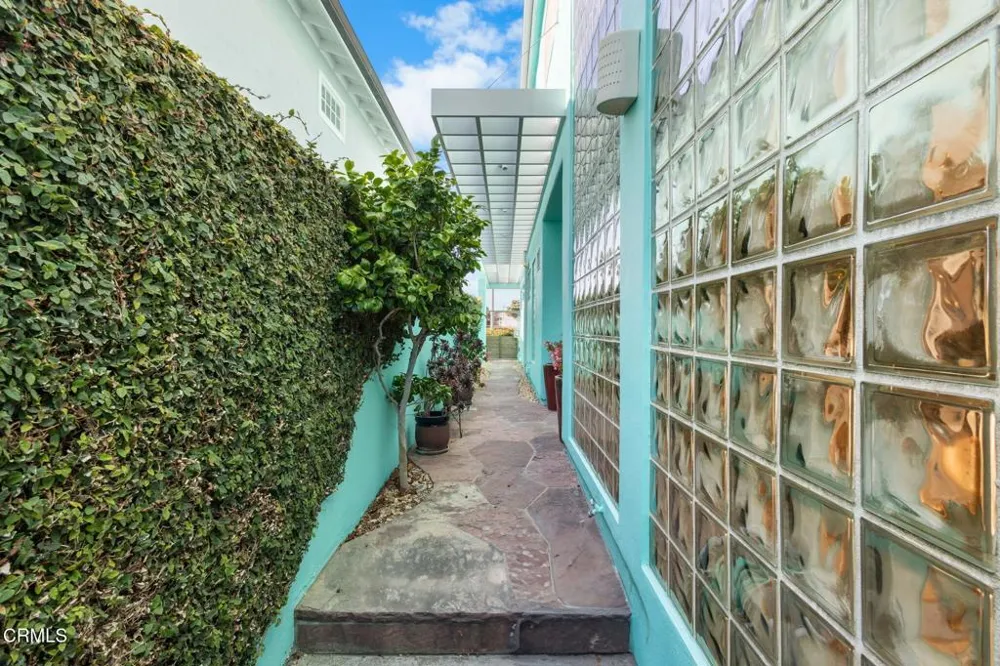 2150 Napoli Drive Oxnard, CA 93035