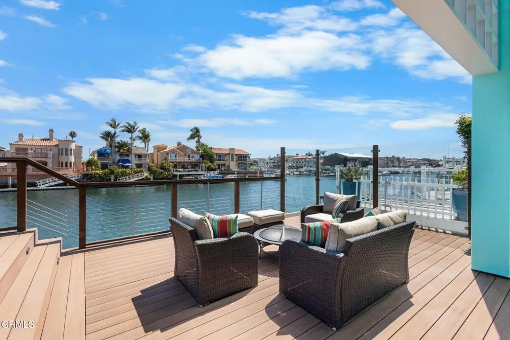 2150 Napoli Drive Oxnard, CA 93035
