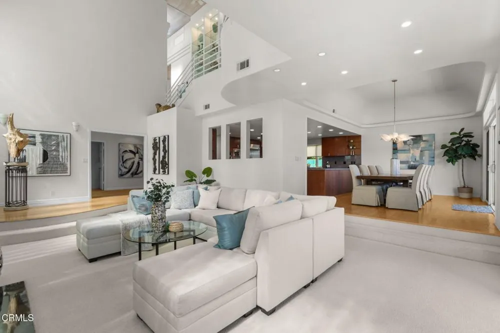 2150 Napoli Drive Oxnard, CA 93035