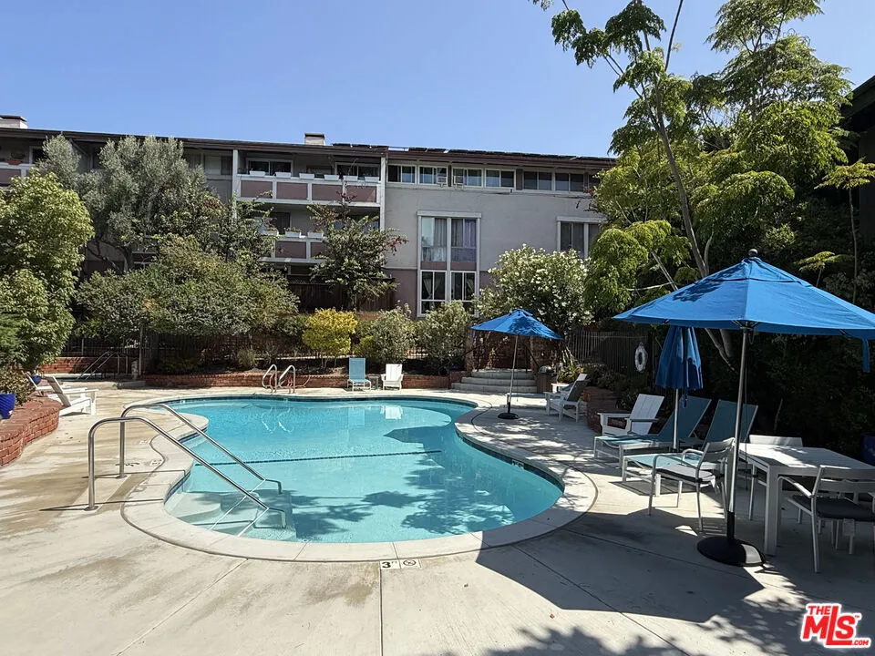 6639 Green Valley Circle Culver City, CA 90230