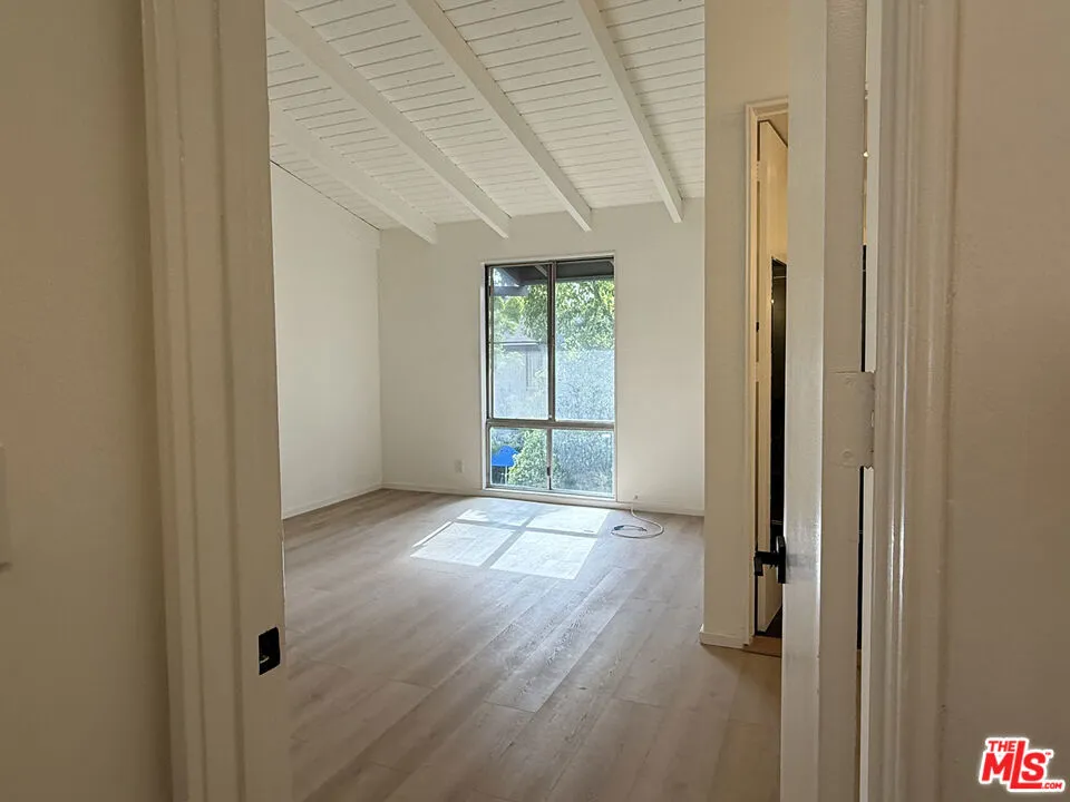 6639 Green Valley Circle Culver City, CA 90230