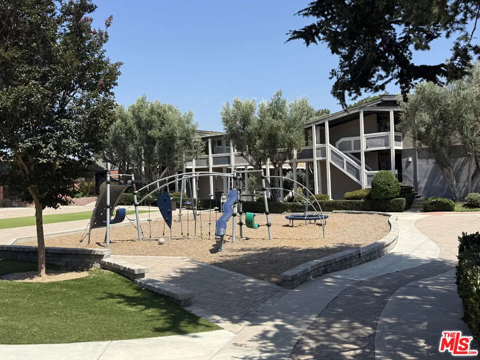6639 Green Valley Circle Culver City, CA 90230