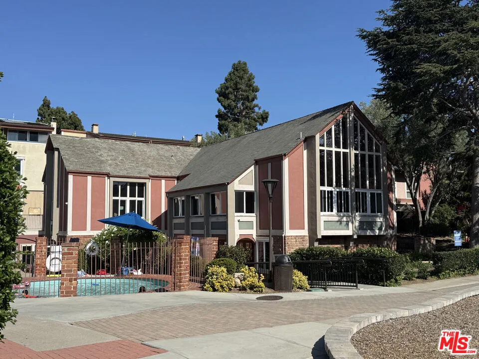 6639 Green Valley Circle Culver City, CA 90230