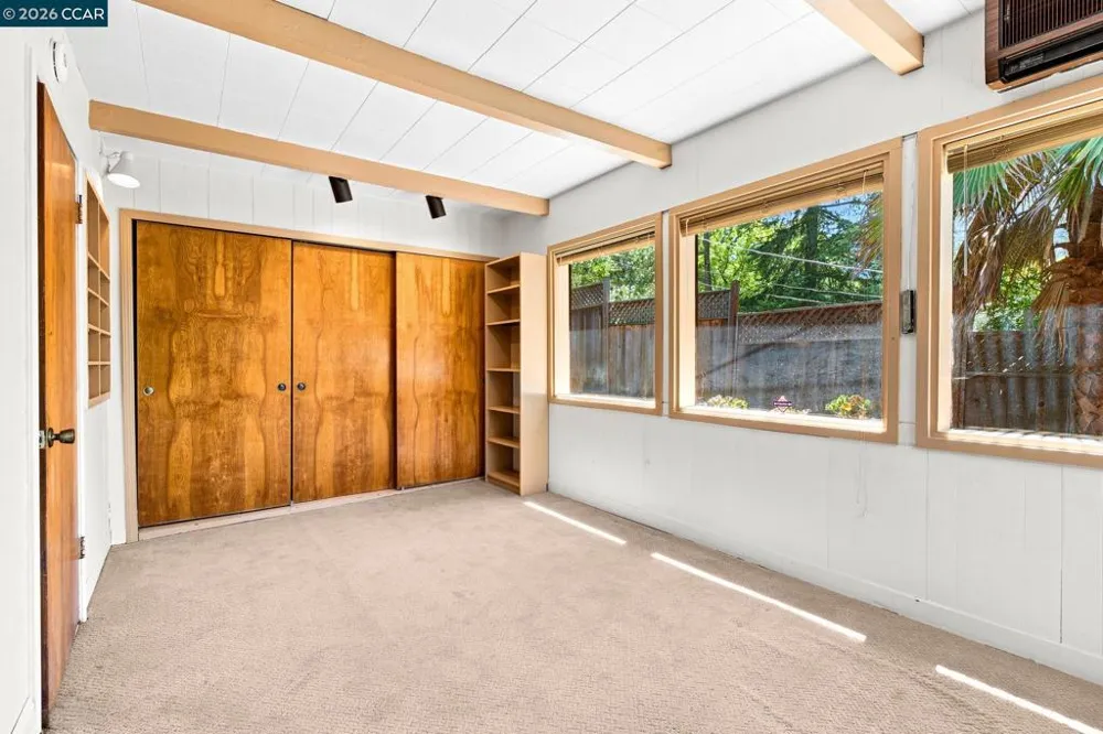 890 Holly Hill Dr Walnut Creek, CA 94596