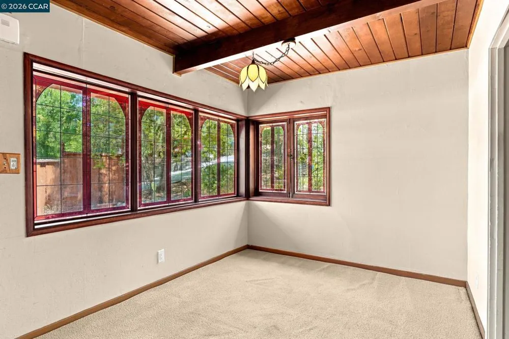 890 Holly Hill Dr Walnut Creek, CA 94596