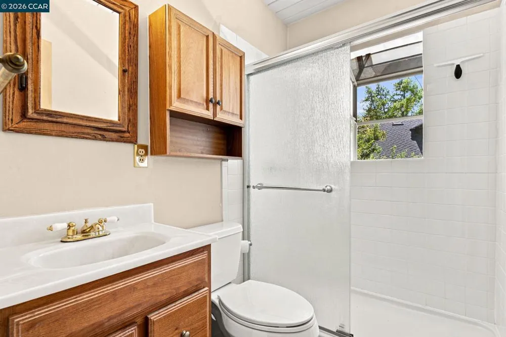 890 Holly Hill Dr Walnut Creek, CA 94596