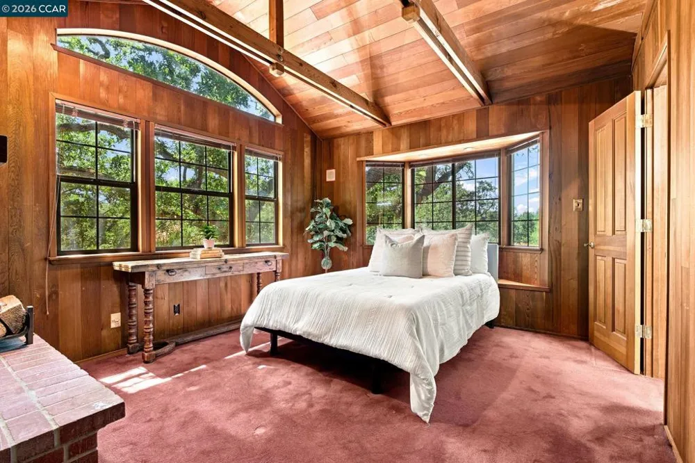 890 Holly Hill Dr Walnut Creek, CA 94596