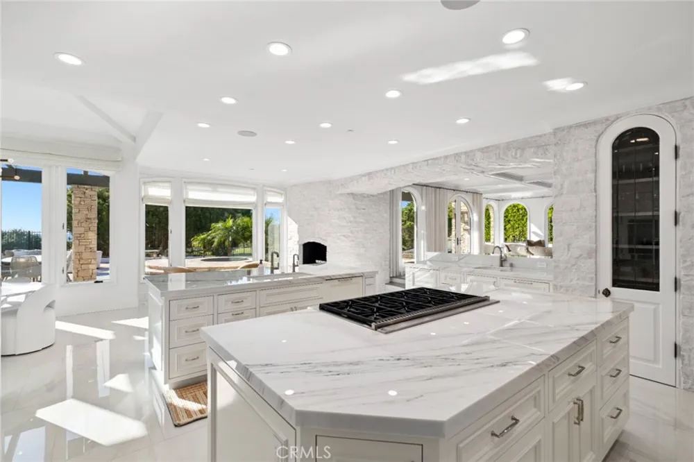 15 Shoreline Newport Coast, CA 92657