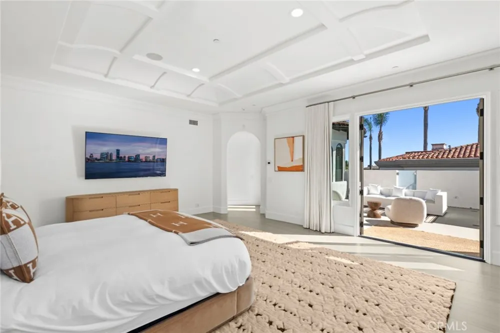 15 Shoreline Newport Coast, CA 92657