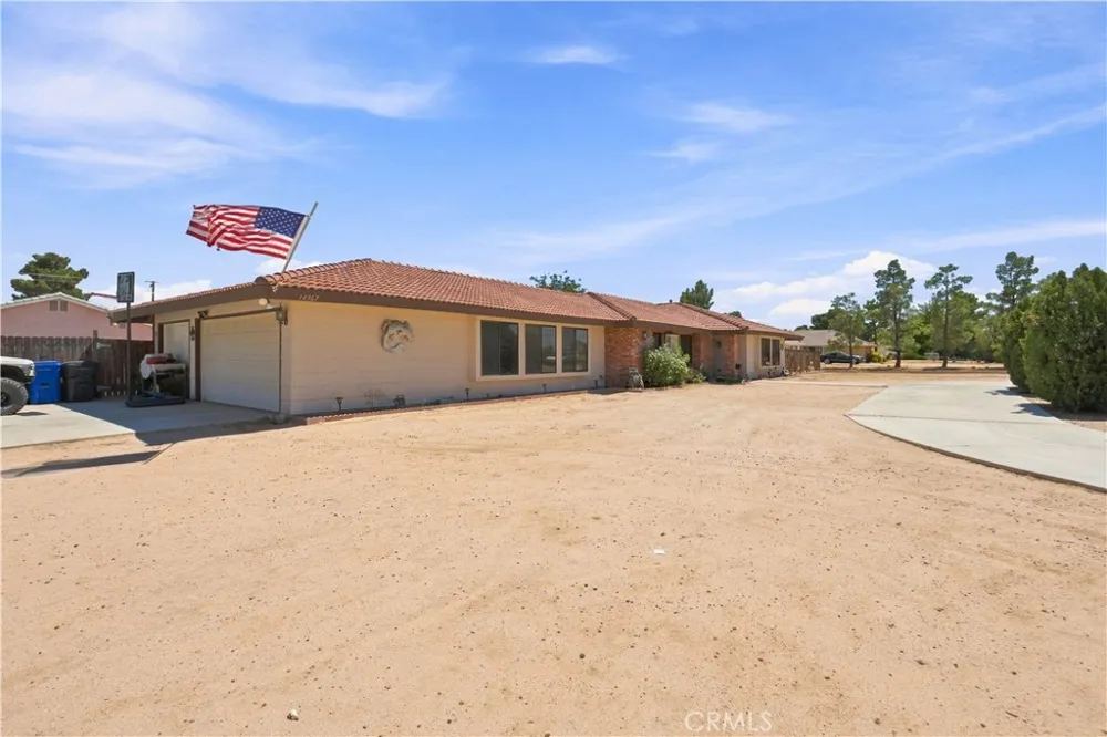 14367 Flathead Apple Valley, CA 92307
