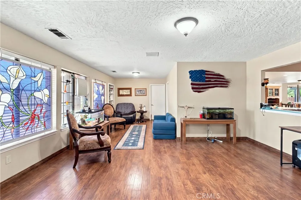 14367 Flathead Apple Valley, CA 92307