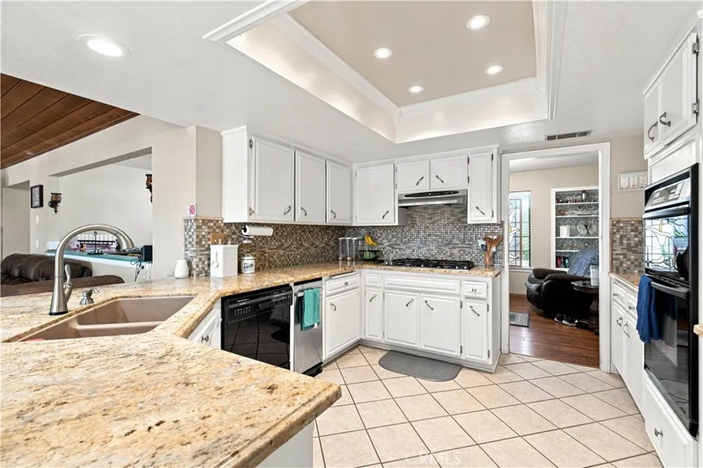 14367 Flathead Apple Valley, CA 92307