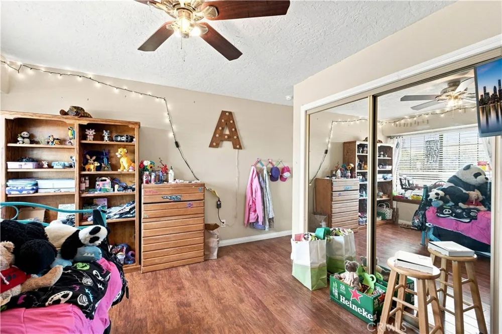 14367 Flathead Apple Valley, CA 92307