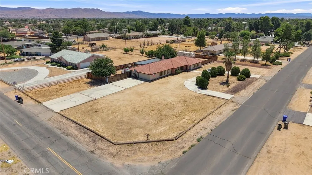 14367 Flathead Apple Valley, CA 92307