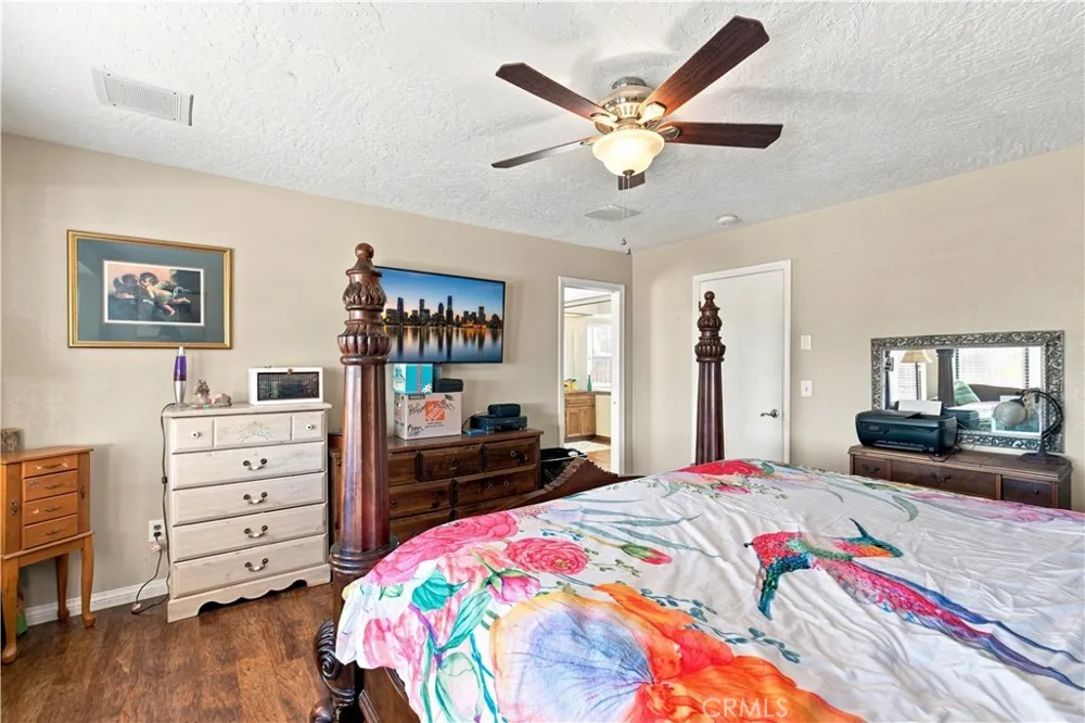 14367 Flathead Apple Valley, CA 92307