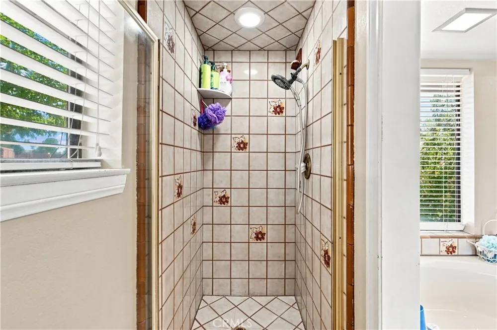14367 Flathead Apple Valley, CA 92307
