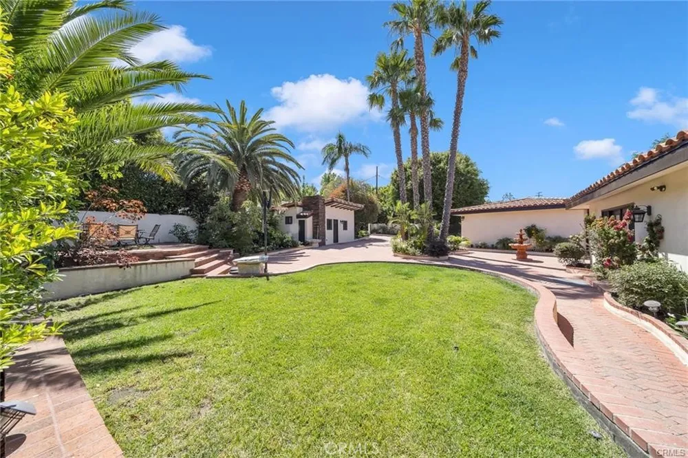3 Mustang Road Rancho Palos Verdes, CA 90275