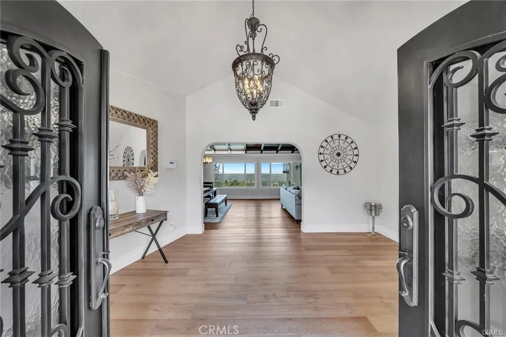 3 Mustang Road Rancho Palos Verdes, CA 90275