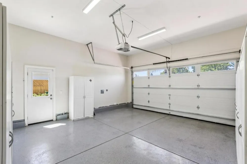 18548 Paseo Tierra Saratoga, CA 95070