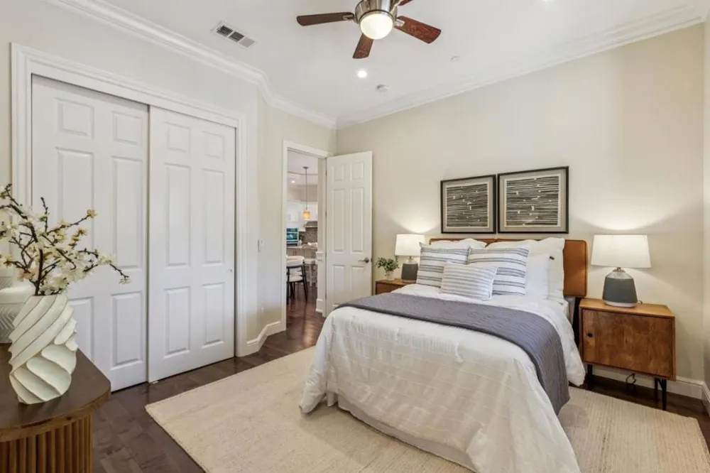 18548 Paseo Tierra Saratoga, CA 95070