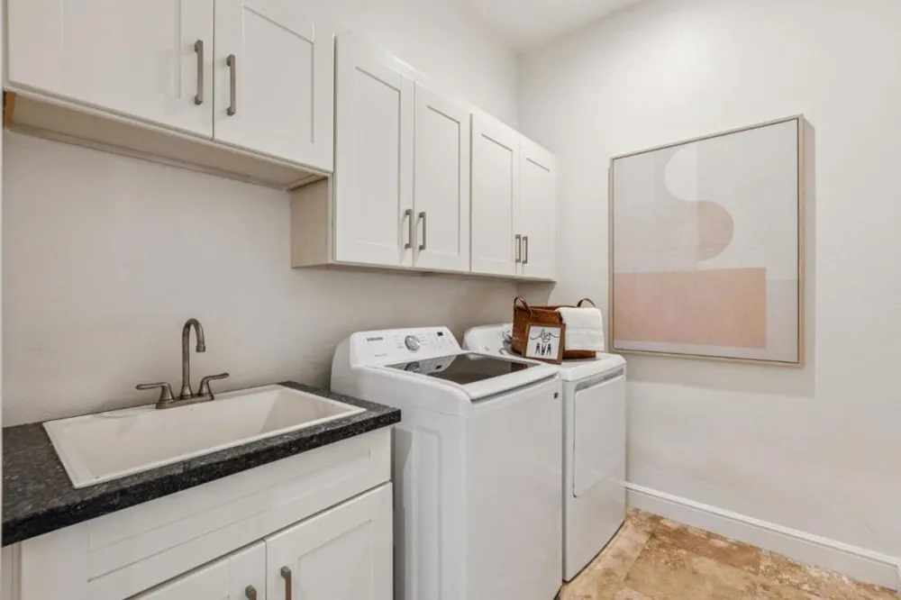 18548 Paseo Tierra Saratoga, CA 95070