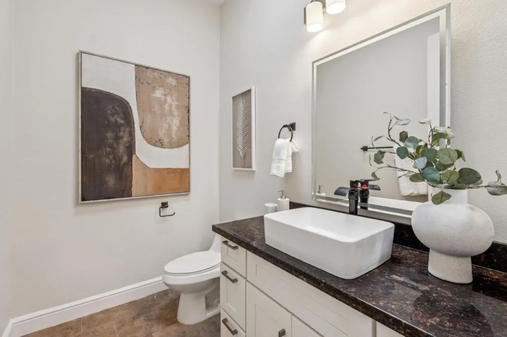 18548 Paseo Tierra Saratoga, CA 95070